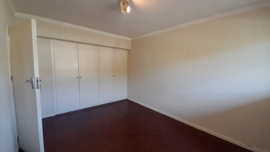 2 Bedroom Property for Sale in Wynberg Upper Western Cape